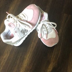 Little girl New Balance